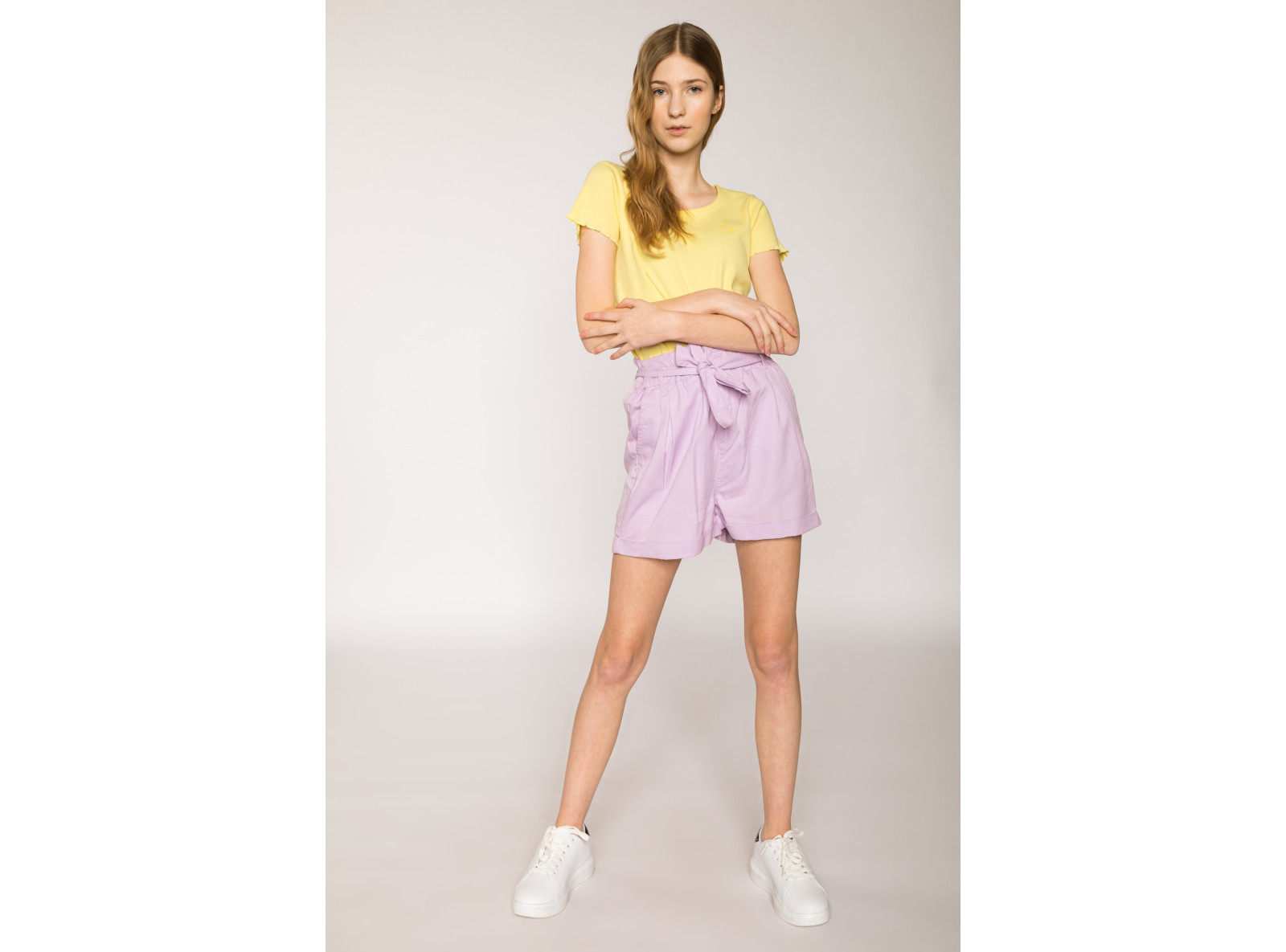 Żółty t-shirt dla dziewczyny