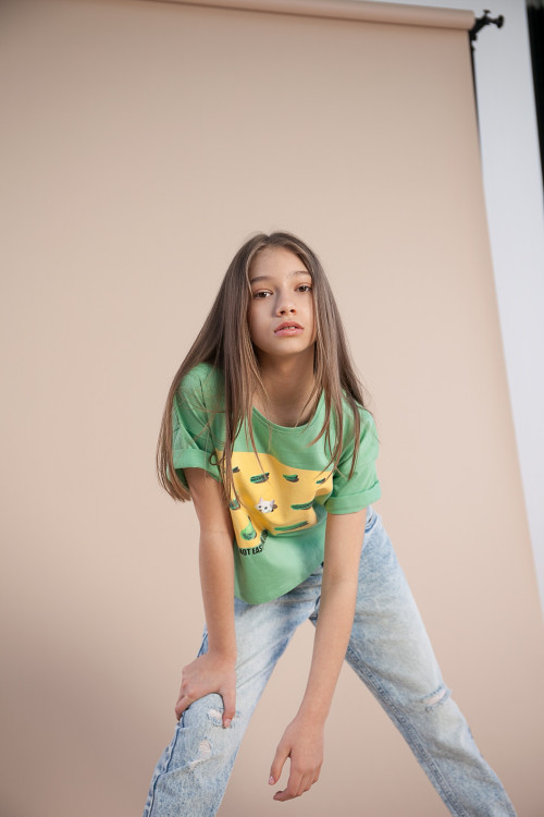 Zielony t-shirt dla dziewczyny IT'S NOT EASY BEING GREEN