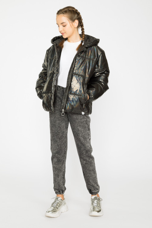 Czarna połyskująca kurtka typu puffer dla dziewczyny