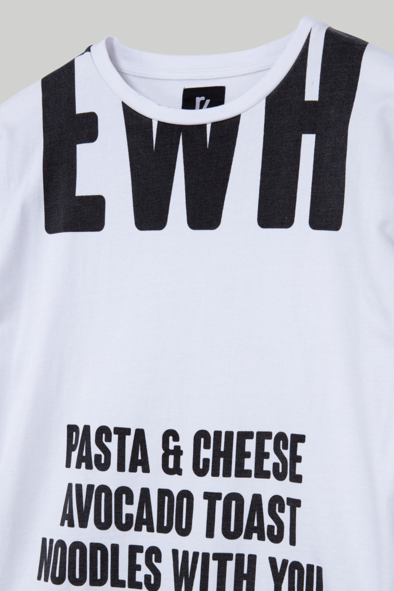 Biała t-shirtowa sukienka z napisami dla dziewczyny FOOD