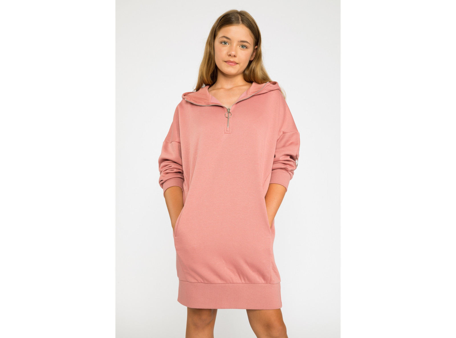 Różowa bluzowa sukienka