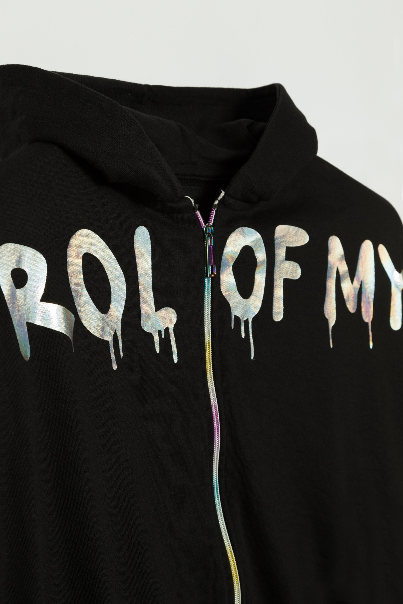 Czarna bluza dla dziewczyny z połyskującymi napisami MY REALITY