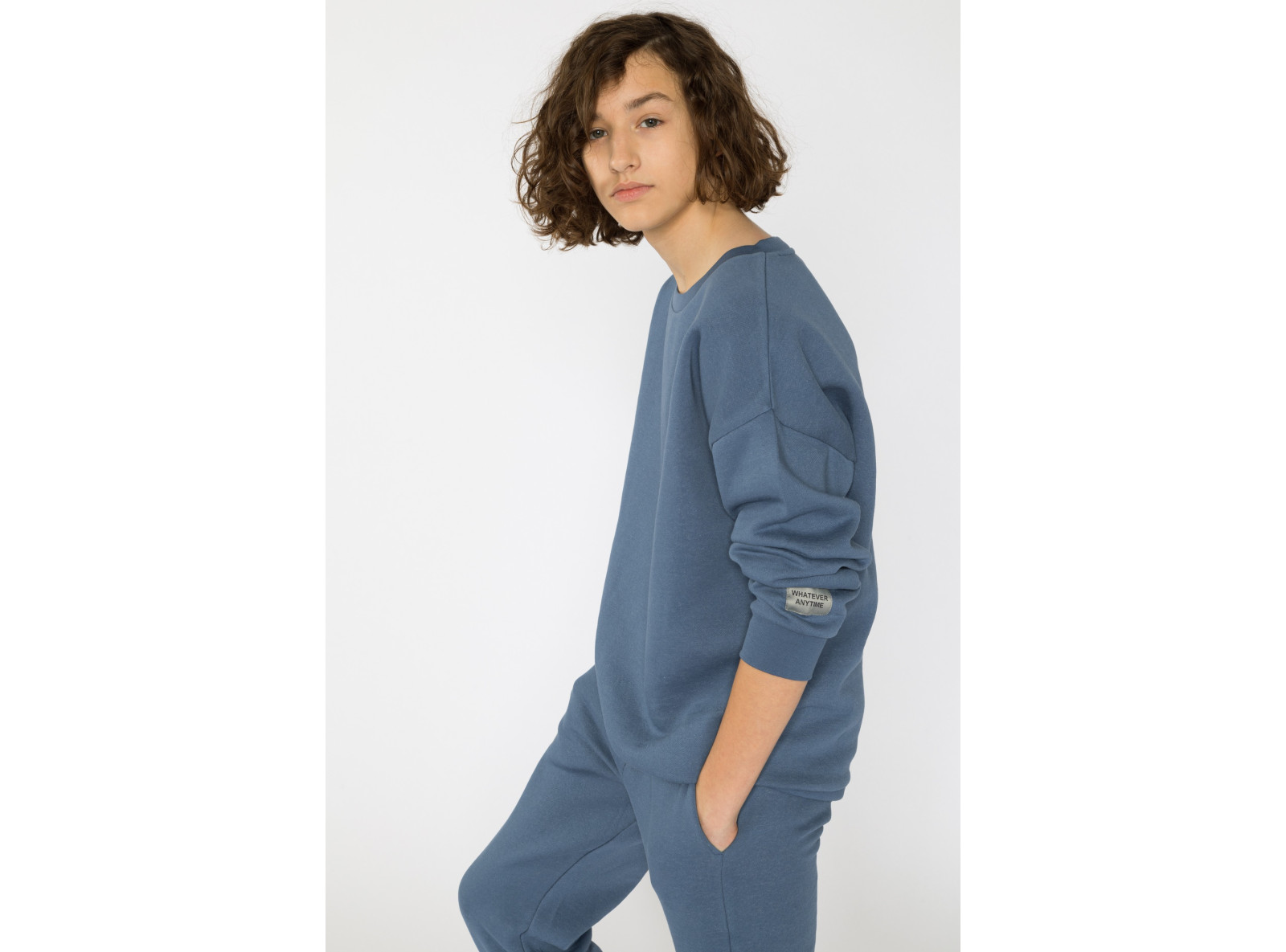 Niebieska gładka bluza dla chłopaka