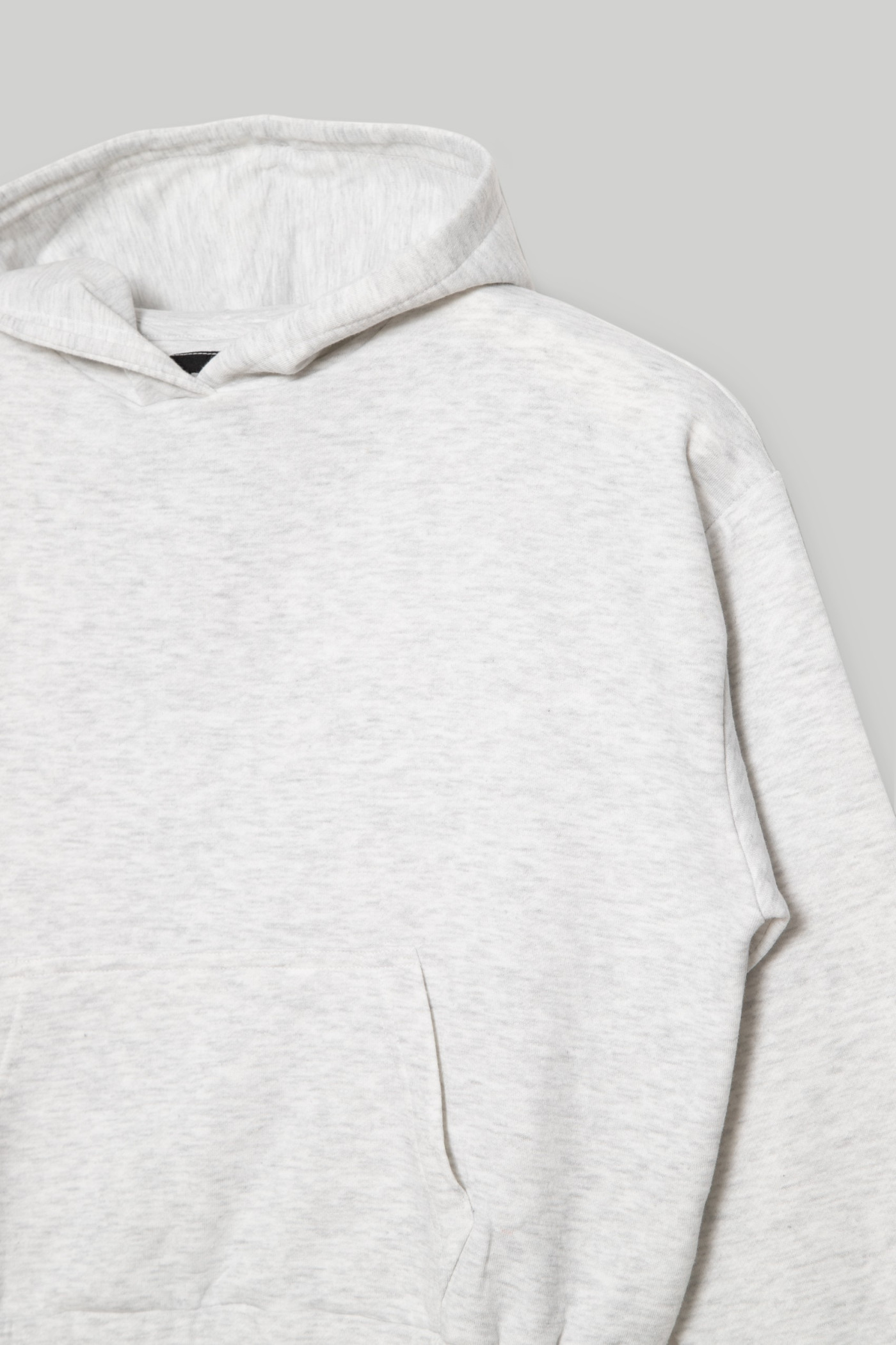 Szara bluza z kapturem dla dziewczyny