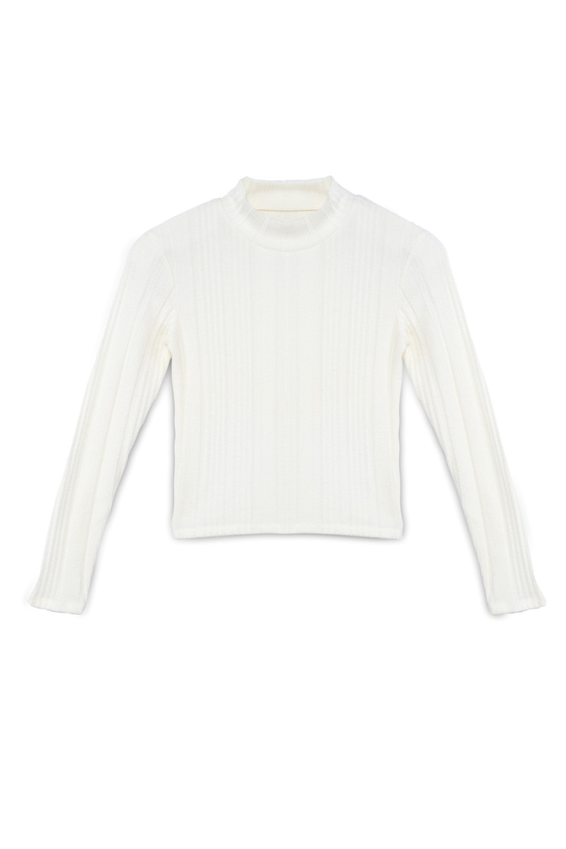 Kremowy prążkowany golf dla dziewczyny