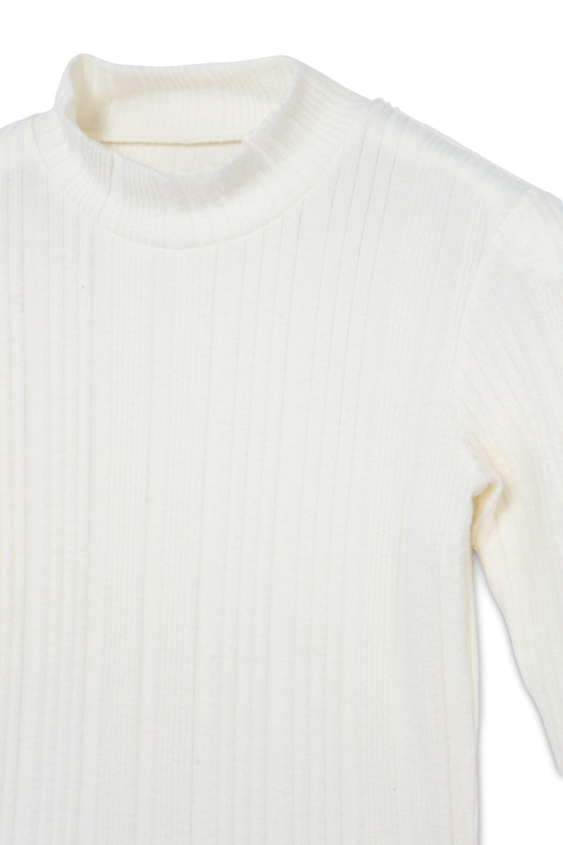 Kremowy prążkowany golf dla dziewczyny