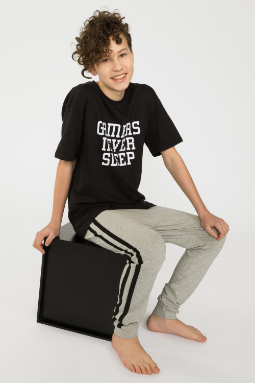 Piżama dla chłopaka GAMERS NEVER SLEEP