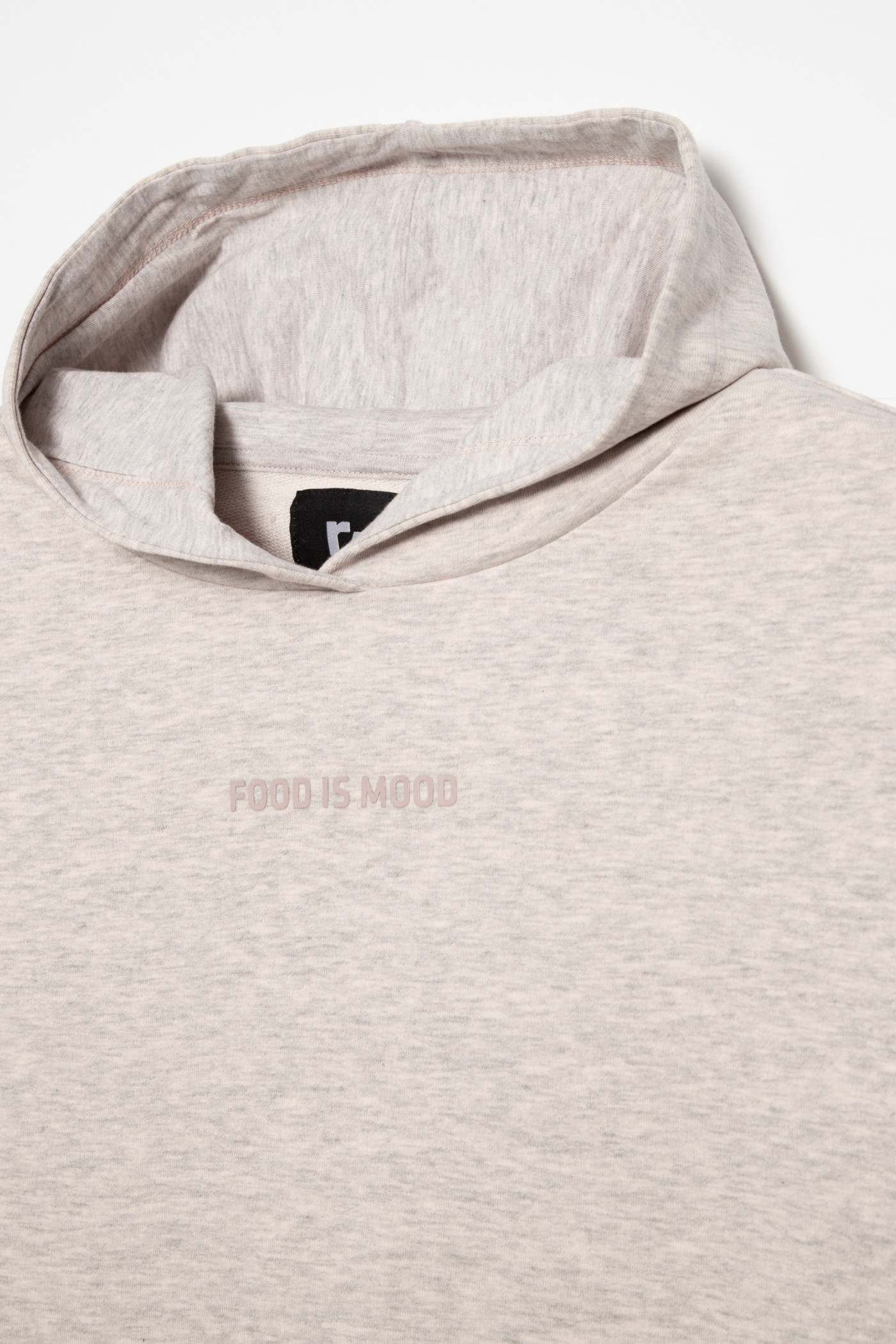 Pudrowo-różowa sukienka z kapturem dla dziewczyny