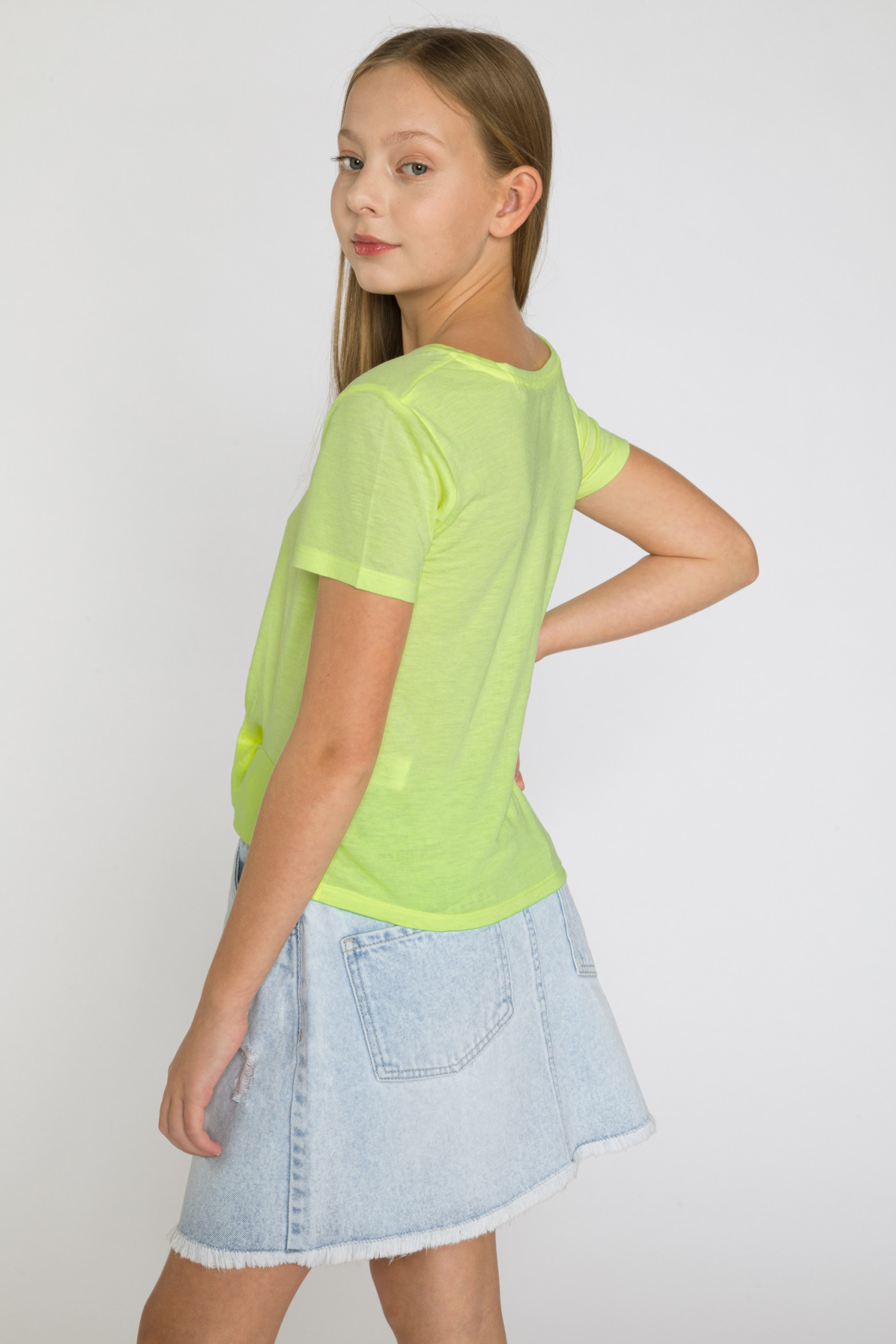 Neonowy t-shirt dziewczęcy z marszczeniem | Reporter