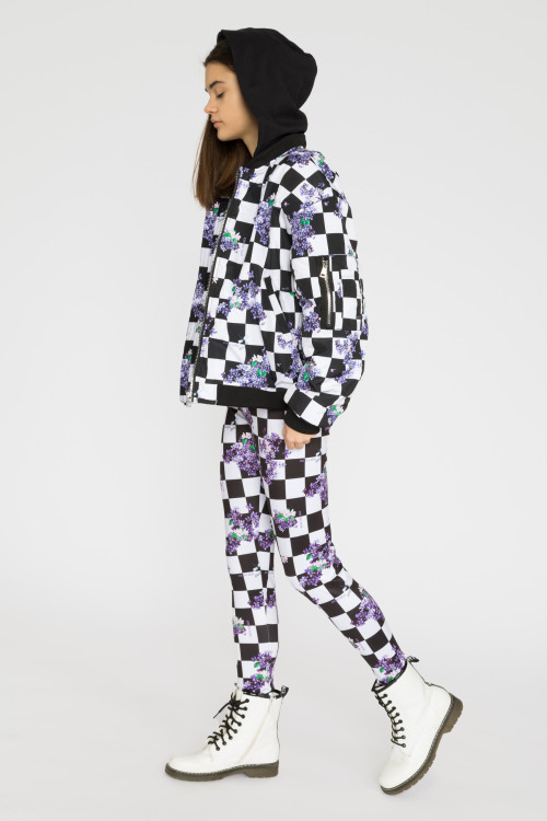 Wzorzysta kurtka przejściowa typu bomber z odpinanym kapturem