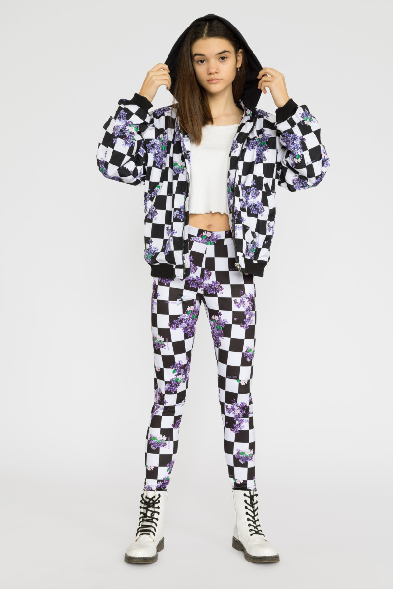 Wzorzysta kurtka przejściowa typu bomber z odpinanym kapturem