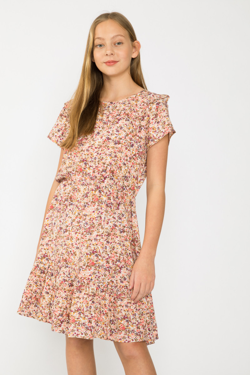 Różowa sukienka z falbanami w kwiaty dla dziewczyny