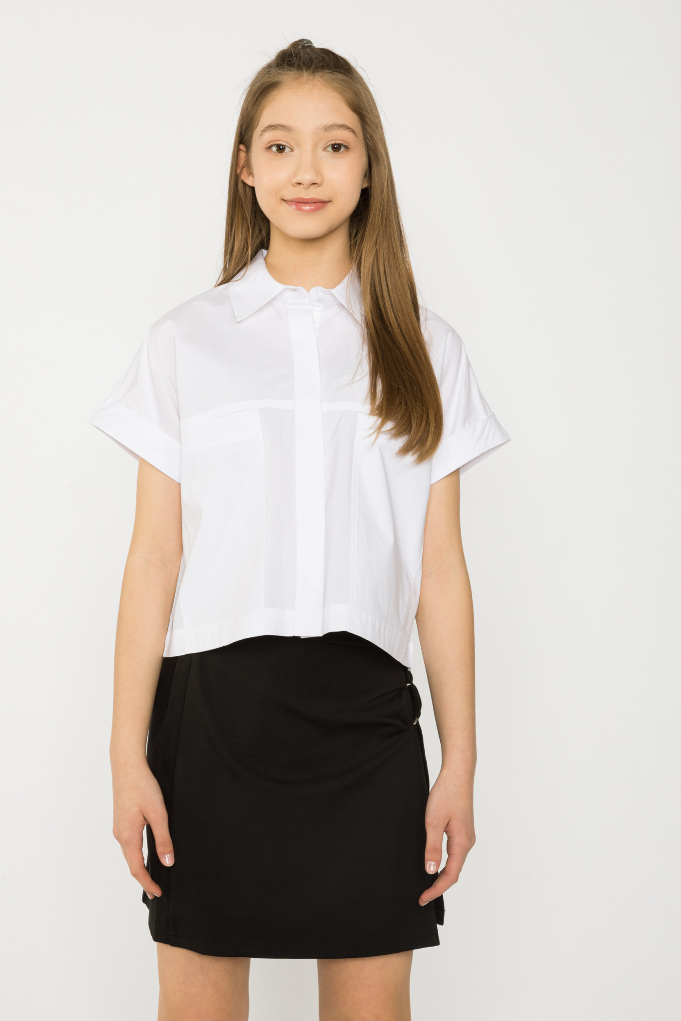 Biała krótka koszula dla dziewczyny