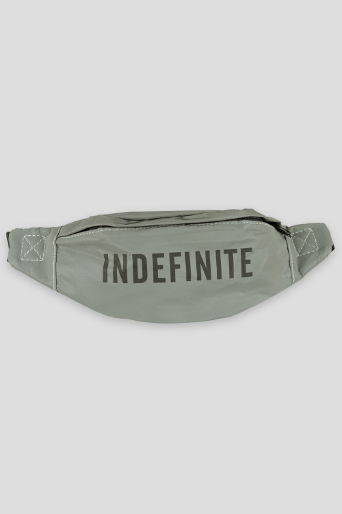 Srebrna saszetka typu nerka INDEFINITE z efektem REFLECTIVE