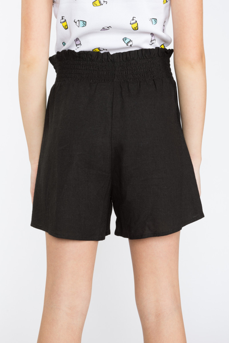 Czarne krótkie spodenki ze ściągaczem w pasie, czarny