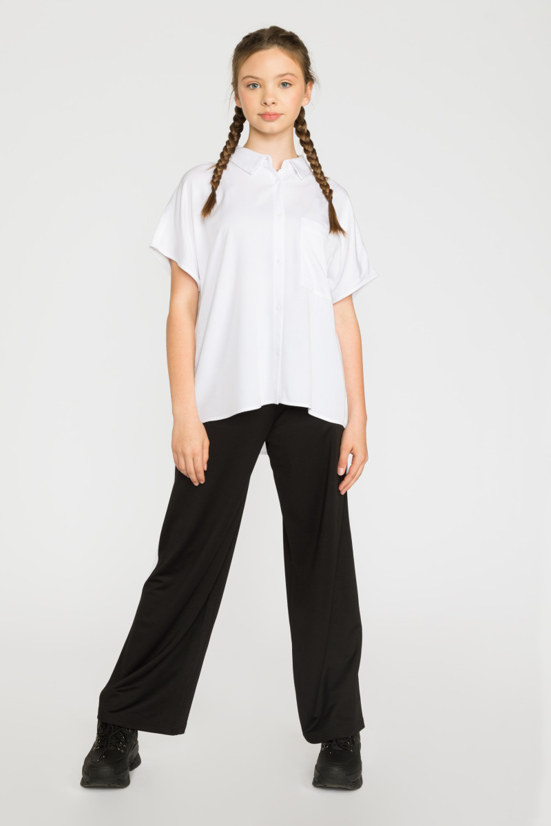 Biała pudełkowa koszula z krótkim rękawem