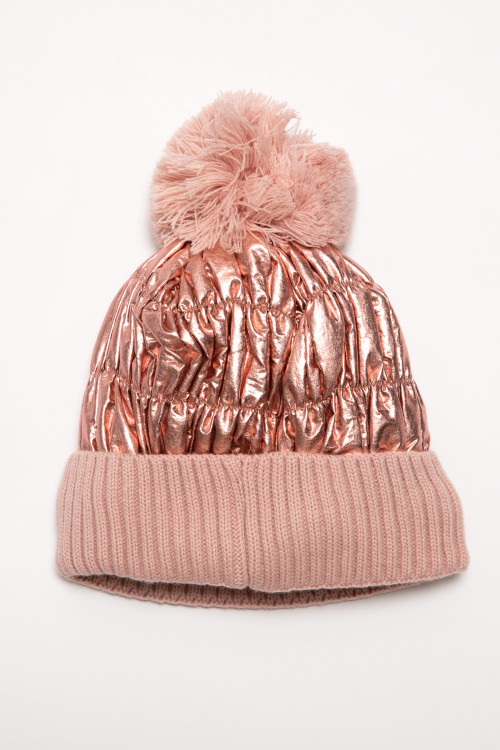 Różowa połyskująca czapka dla dziewczyny z dużym pomponem