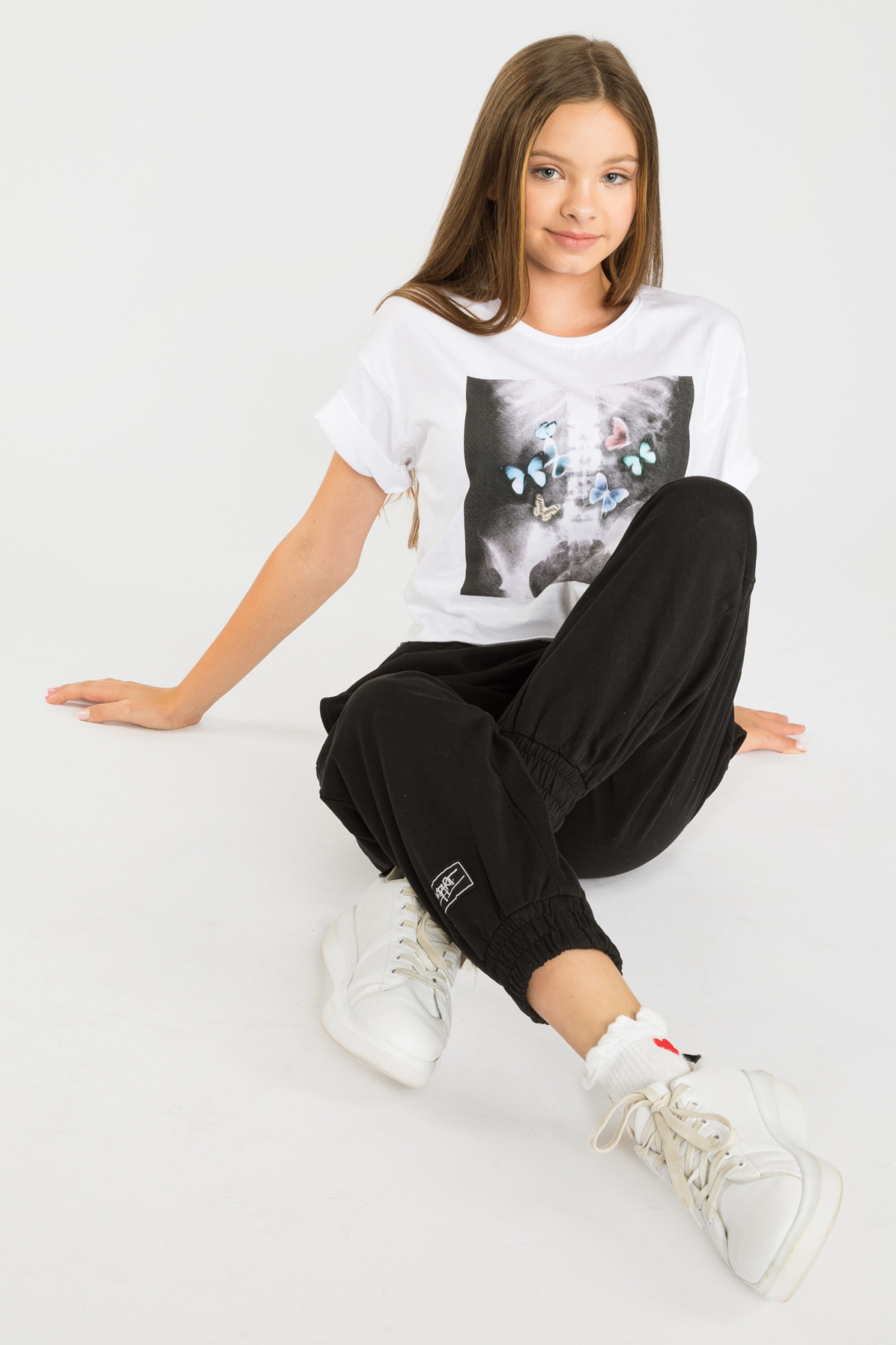 Czarne spodnie dresowe MESS