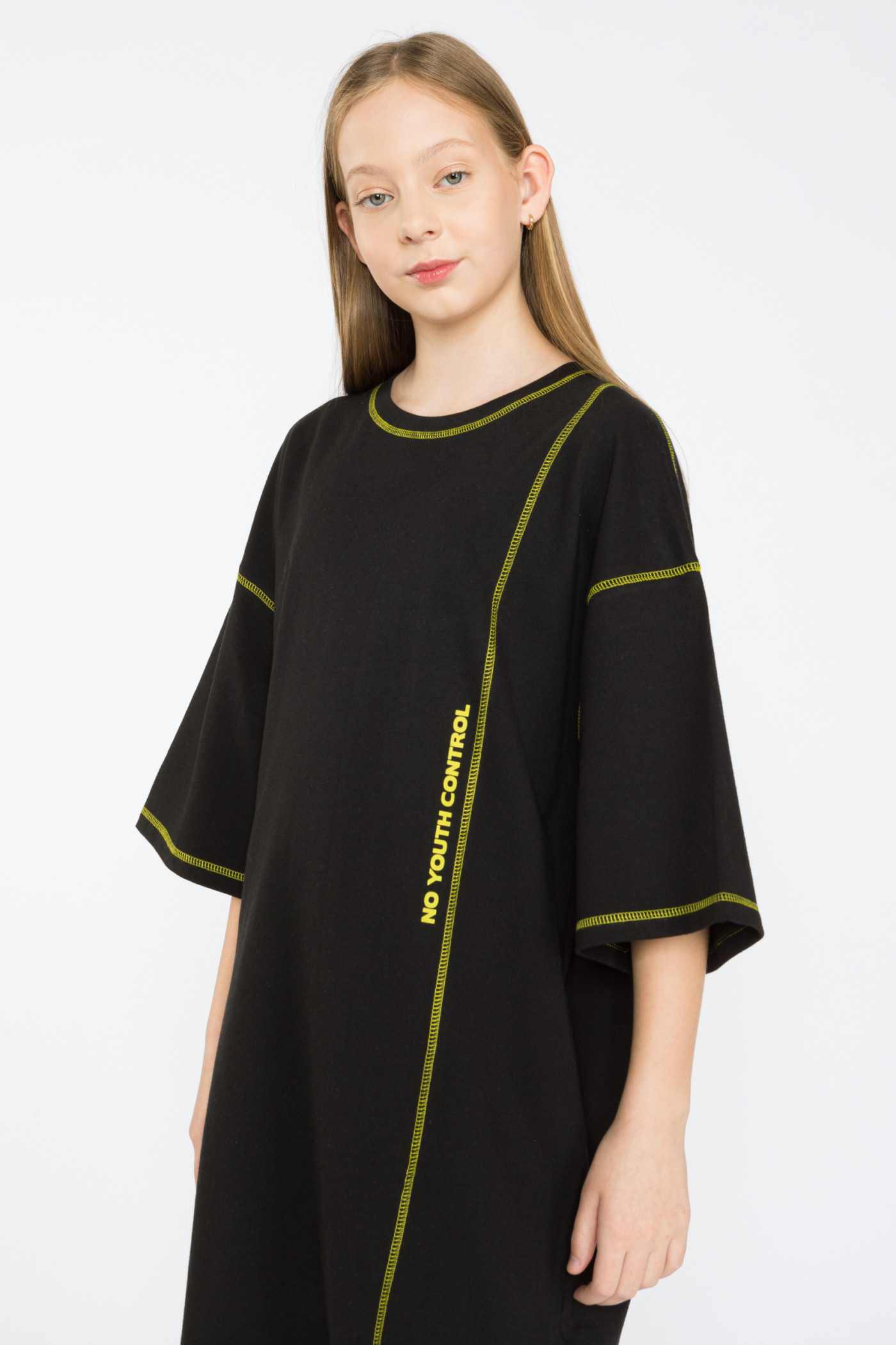 Czarna t-shirtowa sukienka dziewczęca oversize | Reporter 