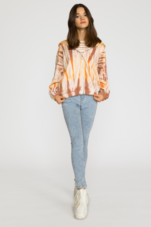 Niebieskie marmurkowe jegginsy