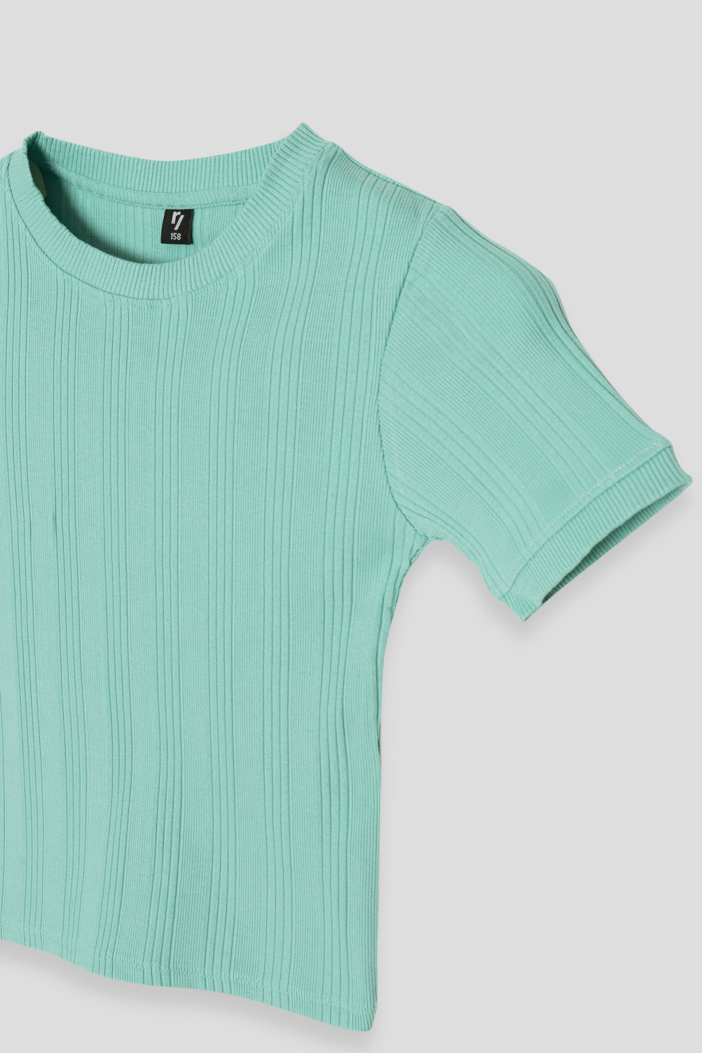 Miętowy prążkowany T-shirt