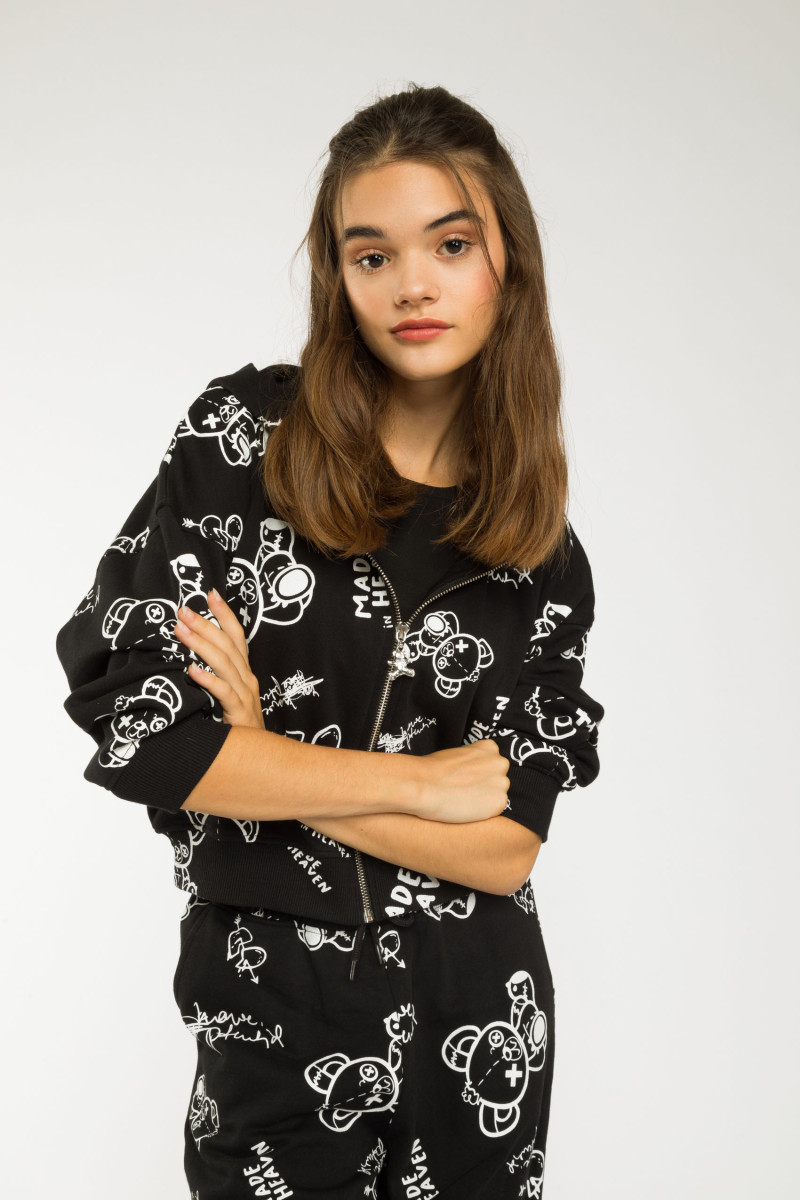 Czarna bluza dresowa z nadrukami MADE IN HEAVEN