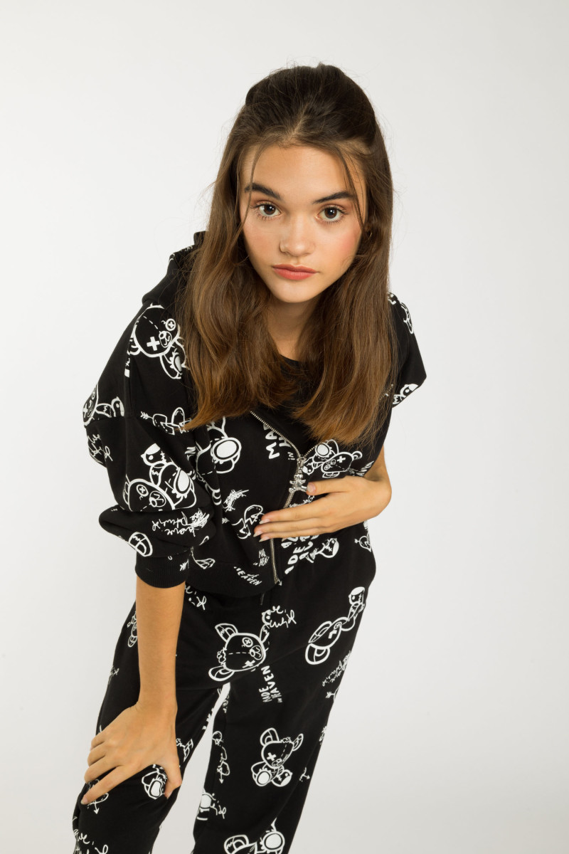 Czarna bluza dresowa z nadrukami MADE IN HEAVEN