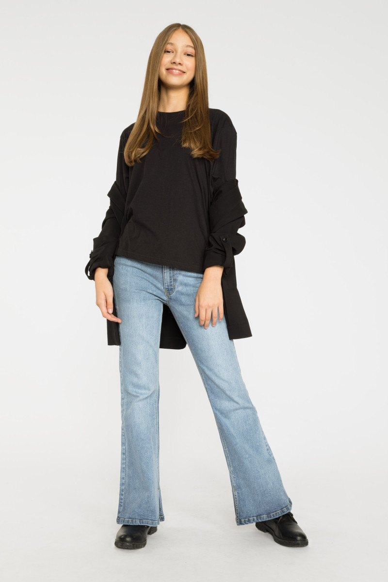 Czarny T-shirt z nadrukiem na plecach, czarny