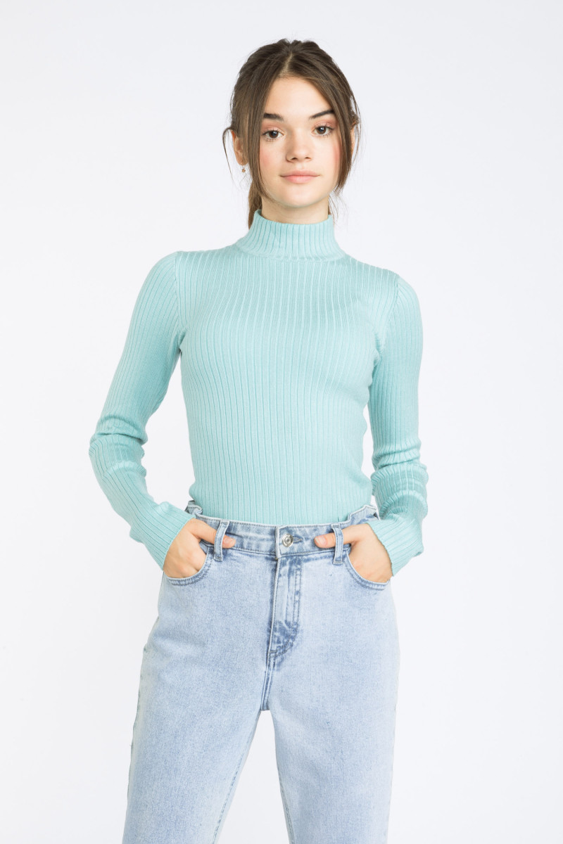 Miętowy prążkowany golf, miętowy