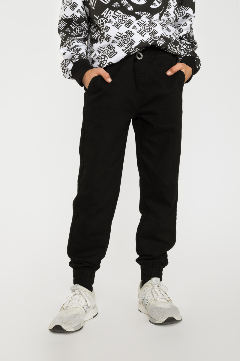 Czarne spodnie typu jogger