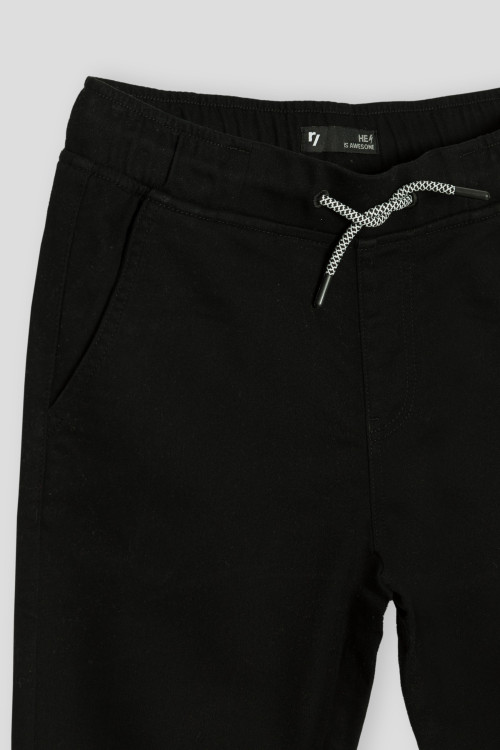 Czarne spodnie typu jogger