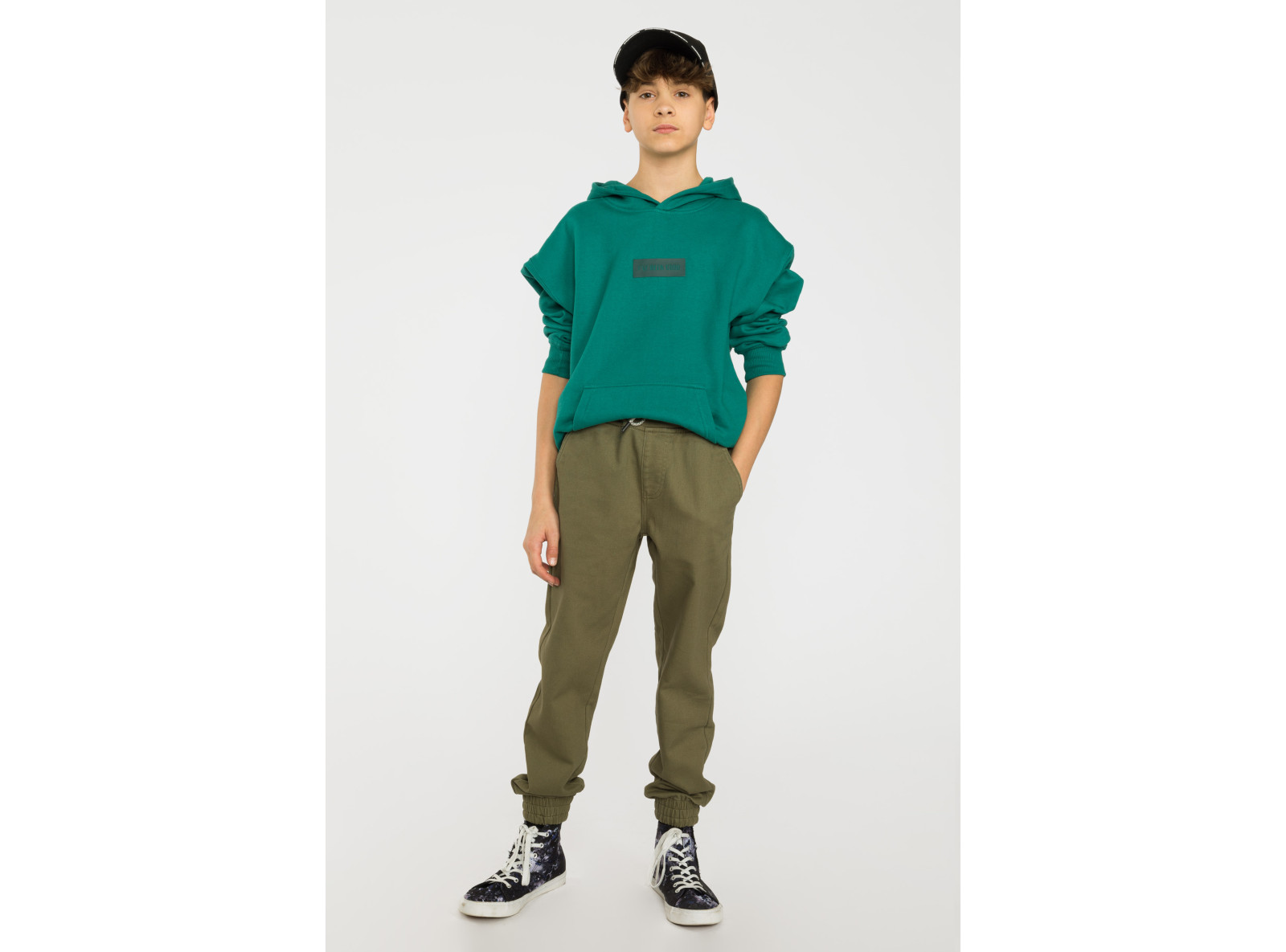 Spodnie typu jogger w kolorze khaki