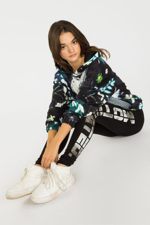 Wzorzysta turkusowa bluza dresowa z kapturem