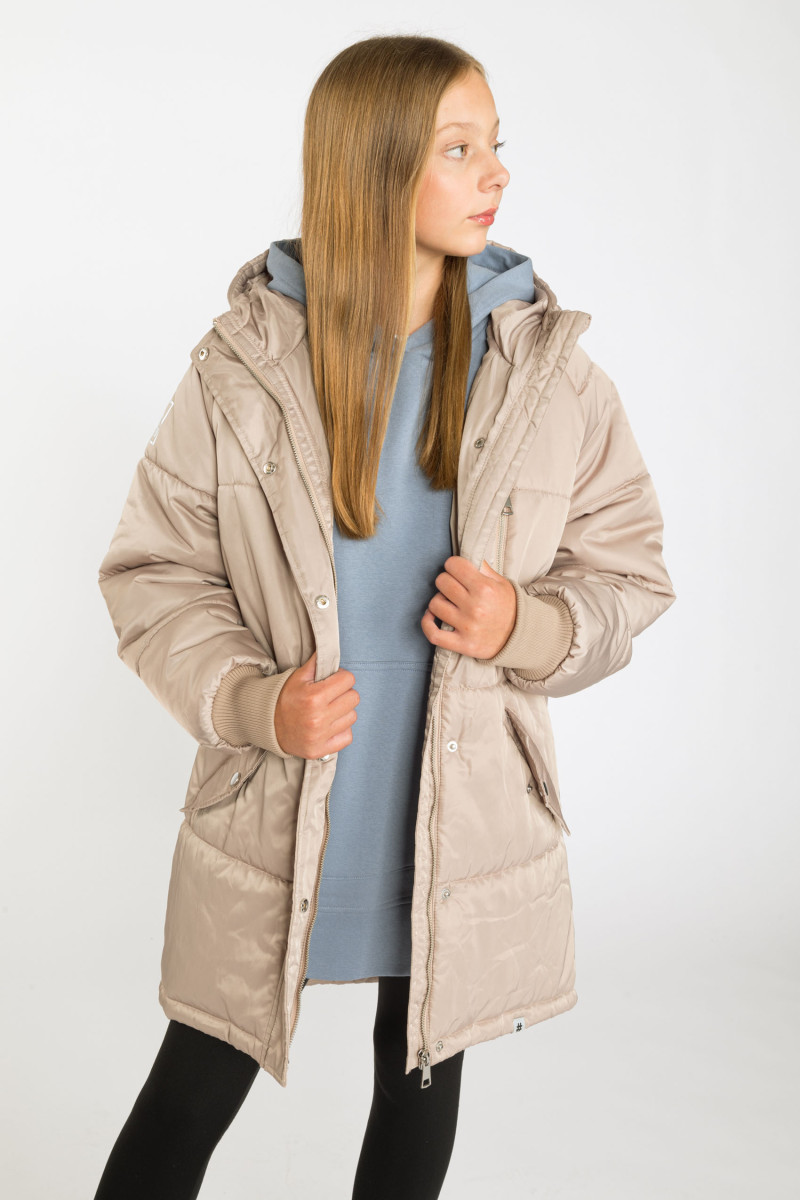 Beżowa przedłużana ocieplana kurtka z kapturem