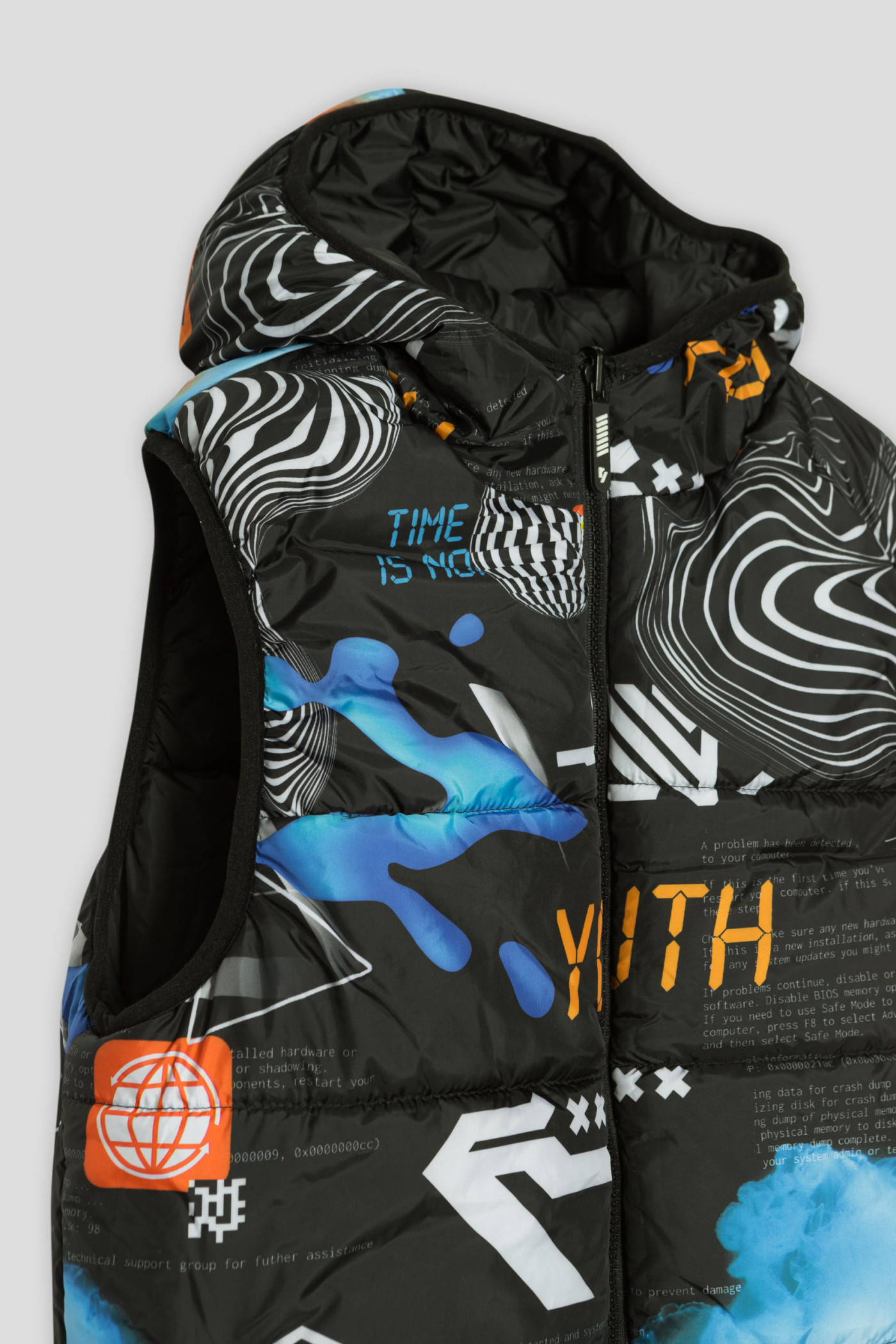 Wzorzysty pikowany dwustronny bezrękawnik DIGITAL