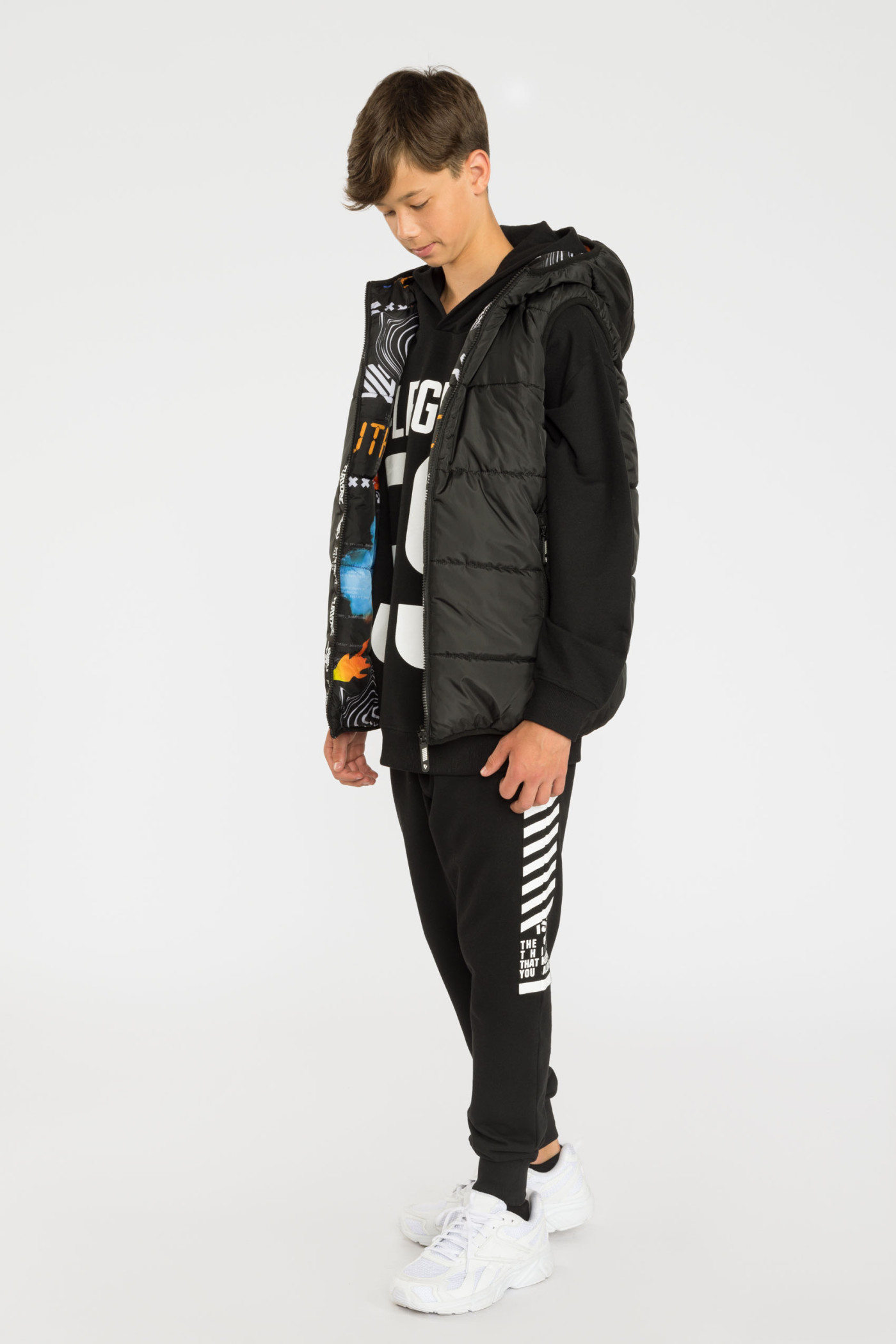 Wzorzysty pikowany dwustronny bezrękawnik DIGITAL