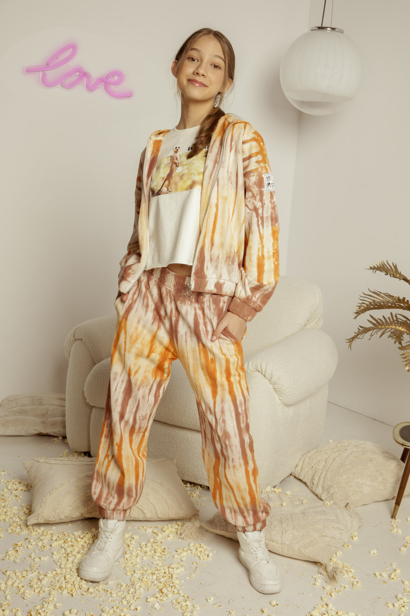 Wielobarwne spodnie dresowe tie dye