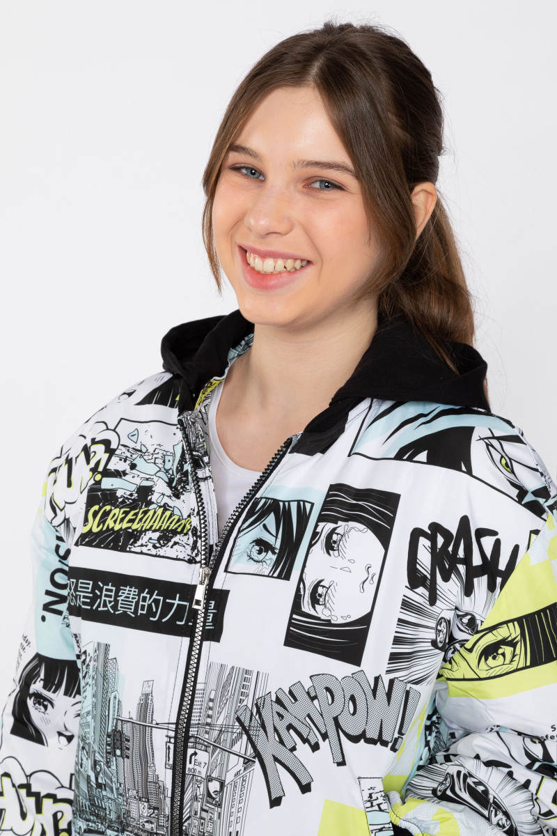 Czarno-biała wzorzysta kurtka przejściowa we wzory graffiti, multikolor