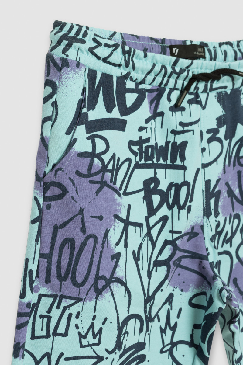 Krótkie dresowe spodenki GRAFFITI