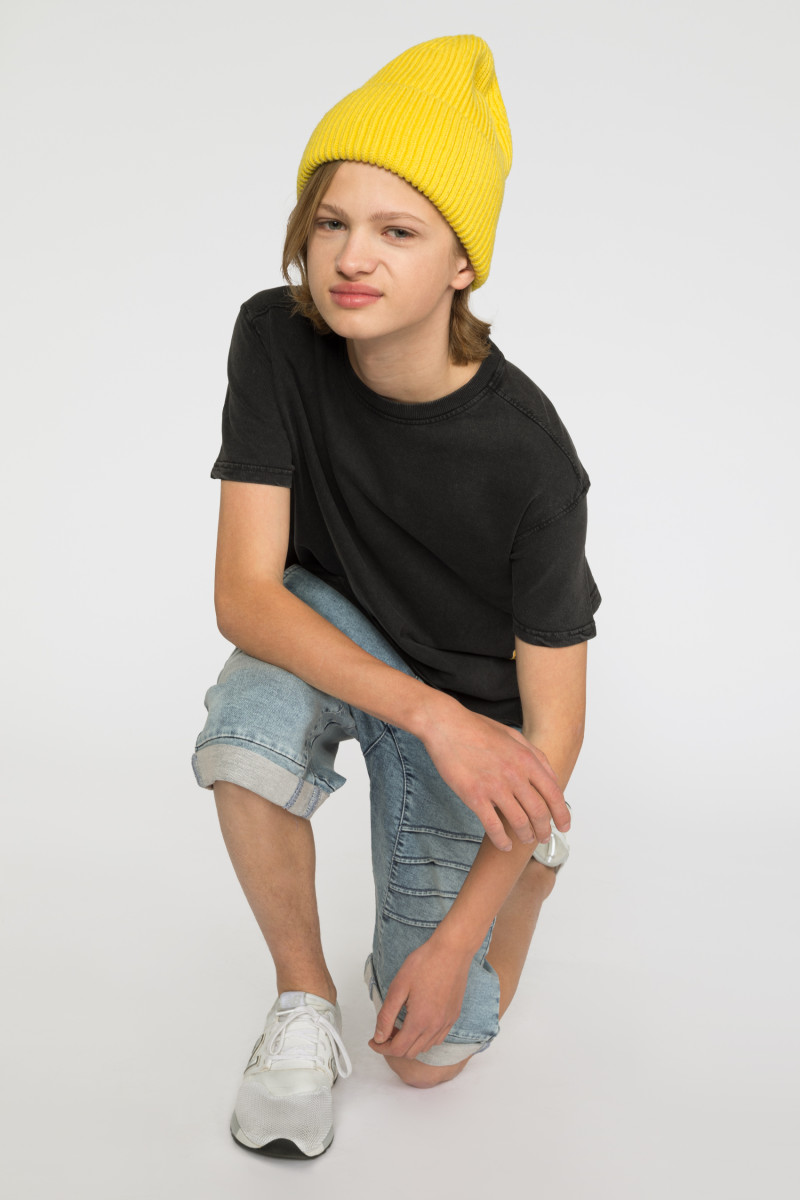 Krótkie jeansowe spodenki na gumce