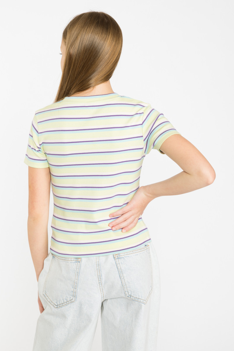 Żółty pastelowy t-shirt w paski