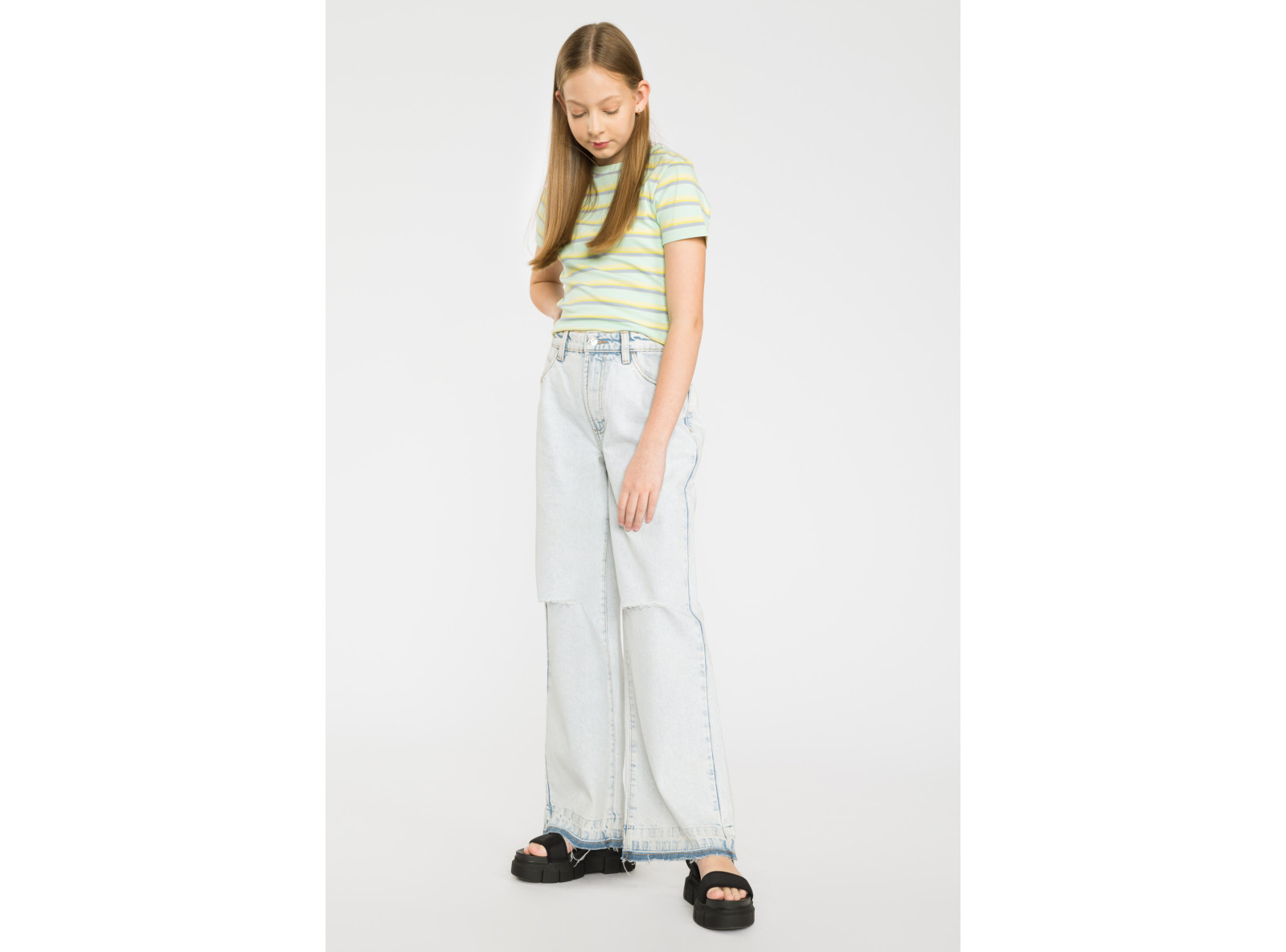 Zielony pastelowy t-shirt w paski