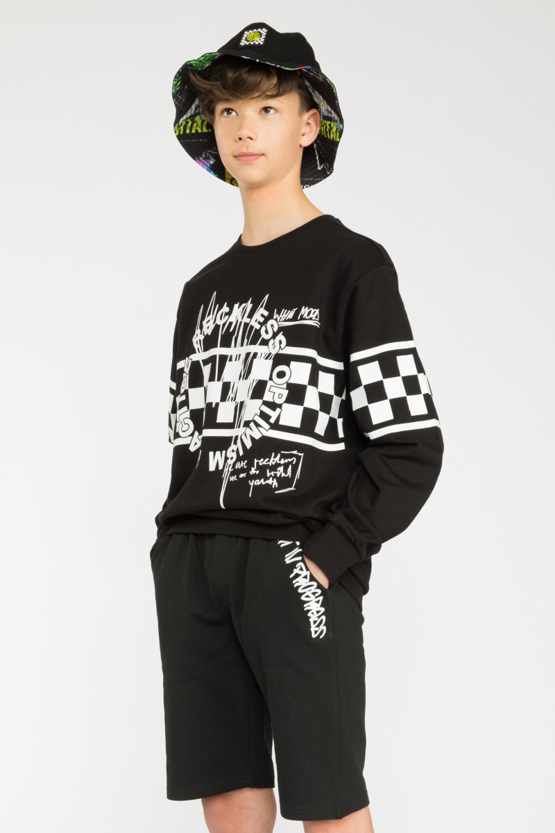 Czarne krótkie spodenki dresowe ART IN PROGRESS