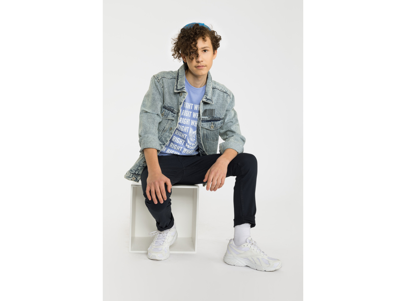 Granatowe spodnie SLIM