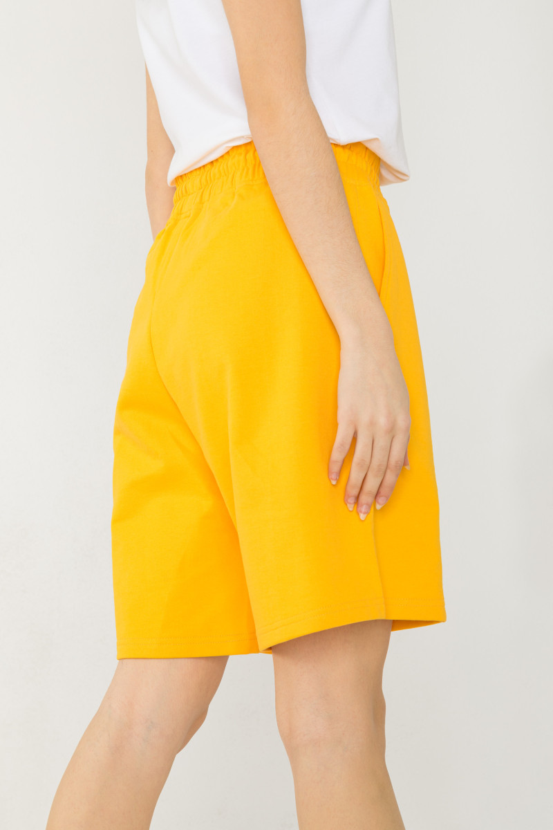 Żółte krótkie dresowe spodenki, żółty