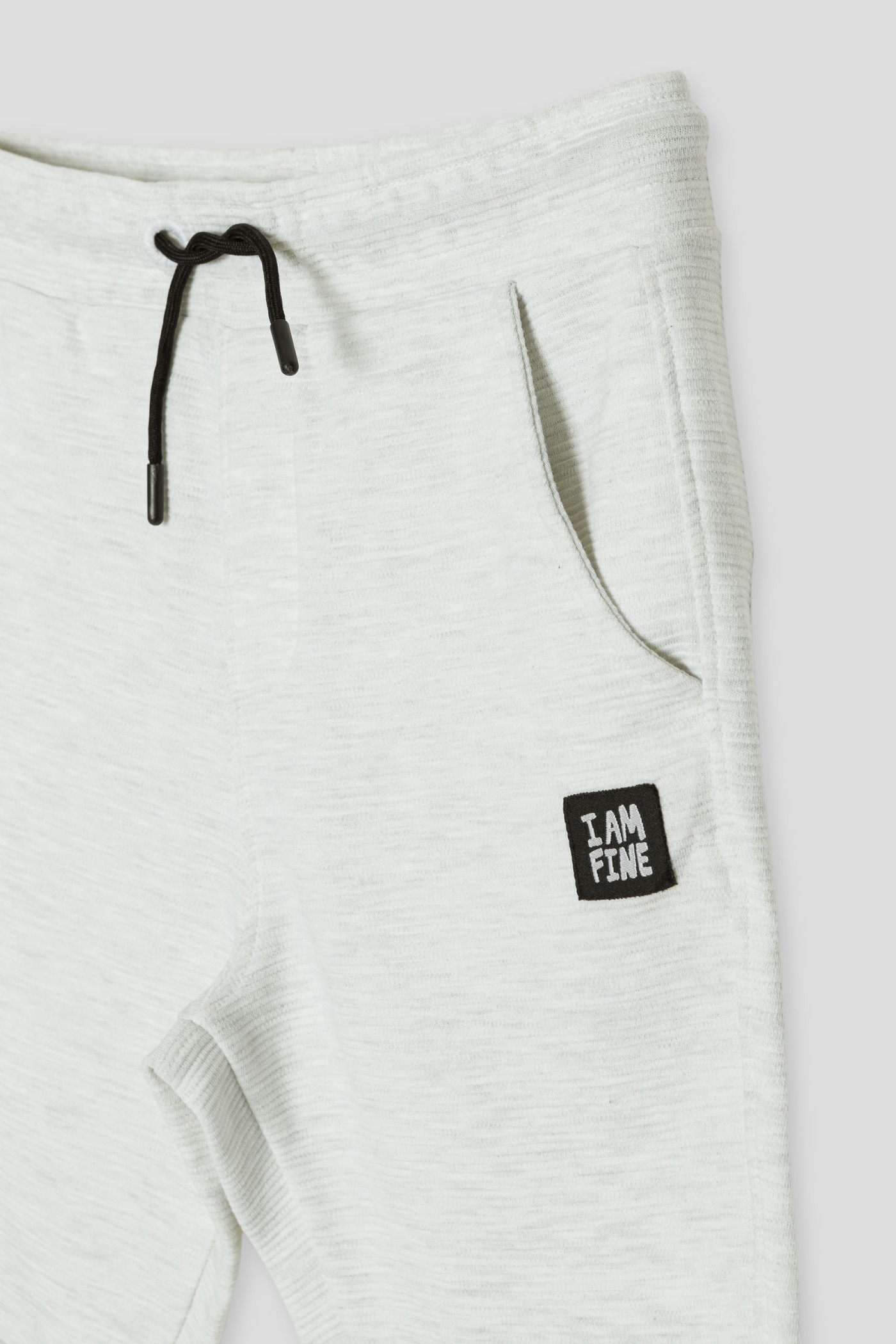 Szare prążkowane krótkie spodenki dresowe chłopięce | Reporter 