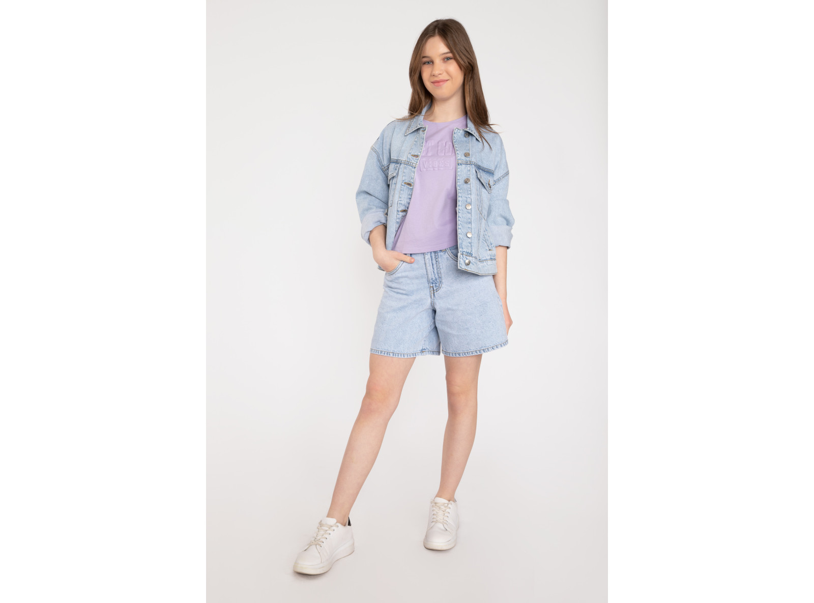 Fioletowy T-shirt z ozdobnym nadrukiem