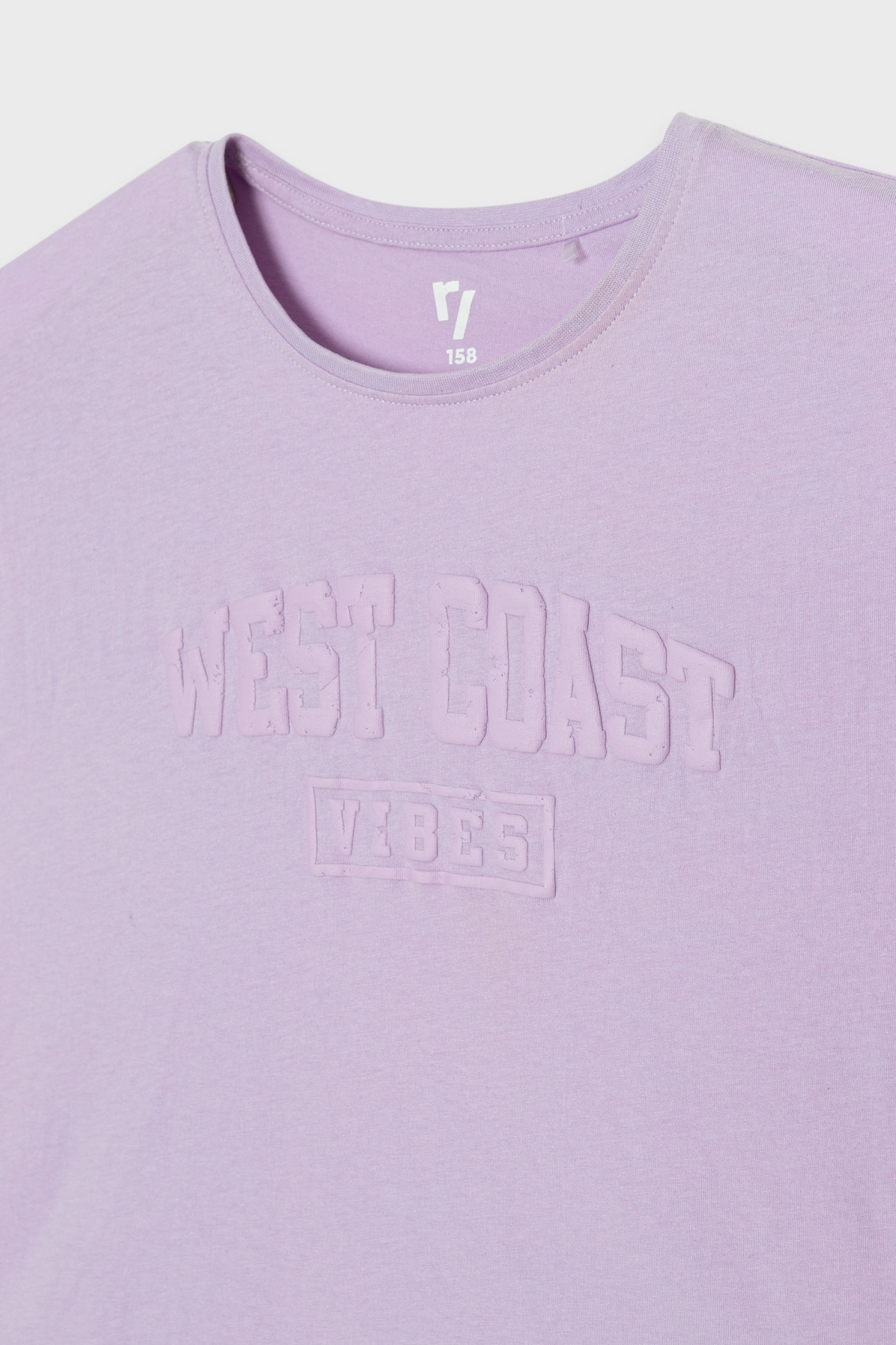 Fioletowy T-shirt z ozdobnym nadrukiem