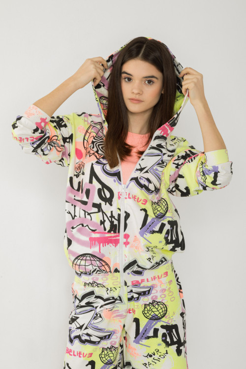 Wielobarwna rozpinana  bluza z kapturem z motywem graffiti