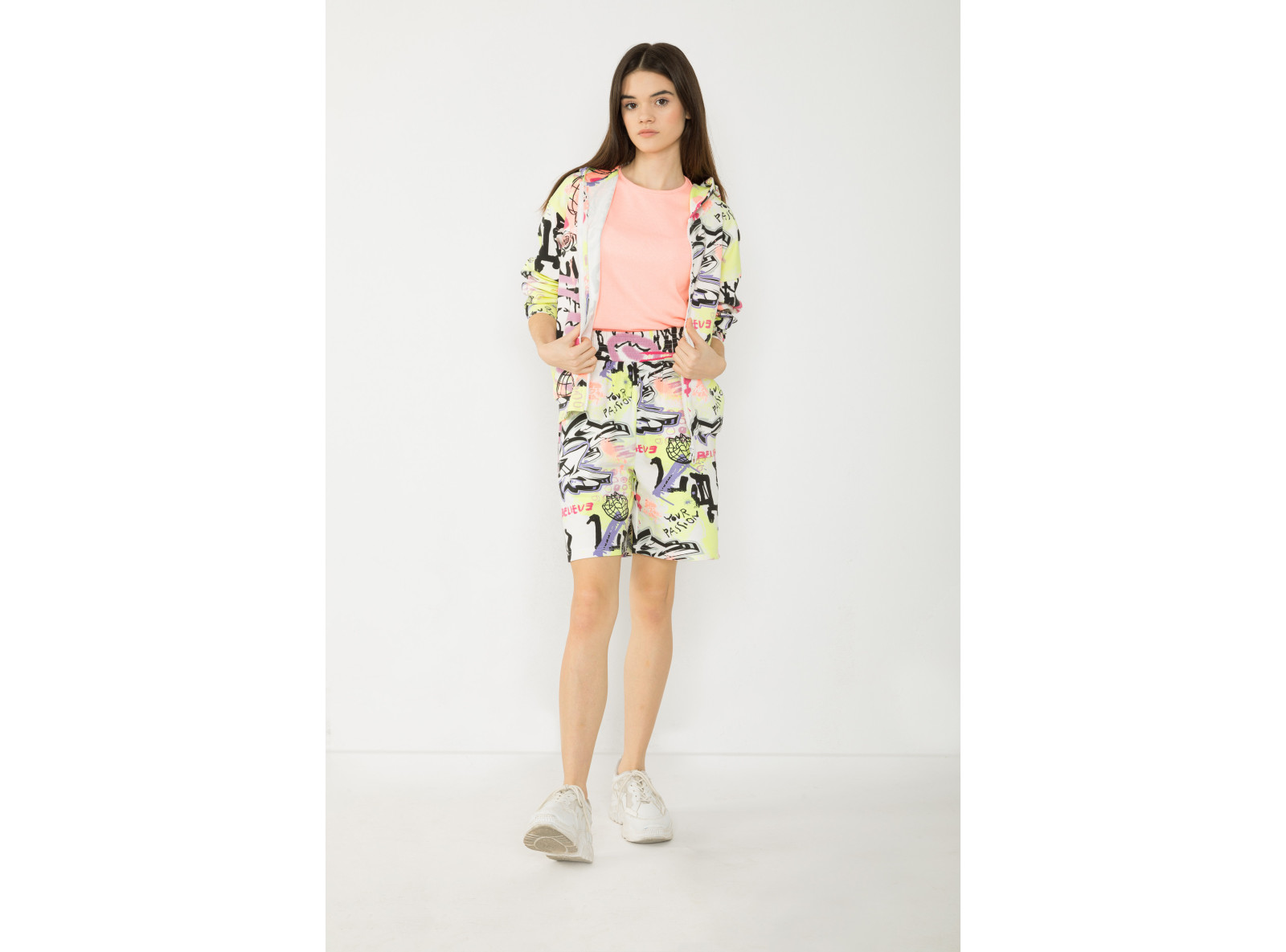 Wielobarwna rozpinana  bluza z kapturem z motywem graffiti